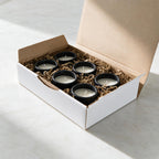 Candle Refill Set van Solid36 met zes matzwarte keramische kaarsen in doos
